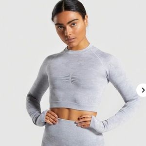 NWT GYMSHARK Camo seamless long sleeve crop top
